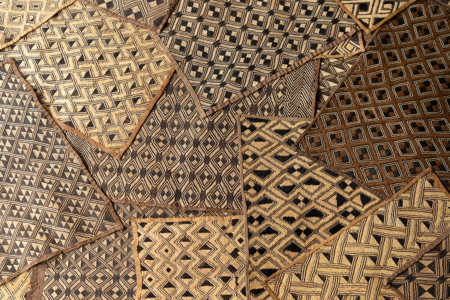 クバ王国伝統のクバクロス-KUBA TEXTILES】-ヴィンテージラグ専門店