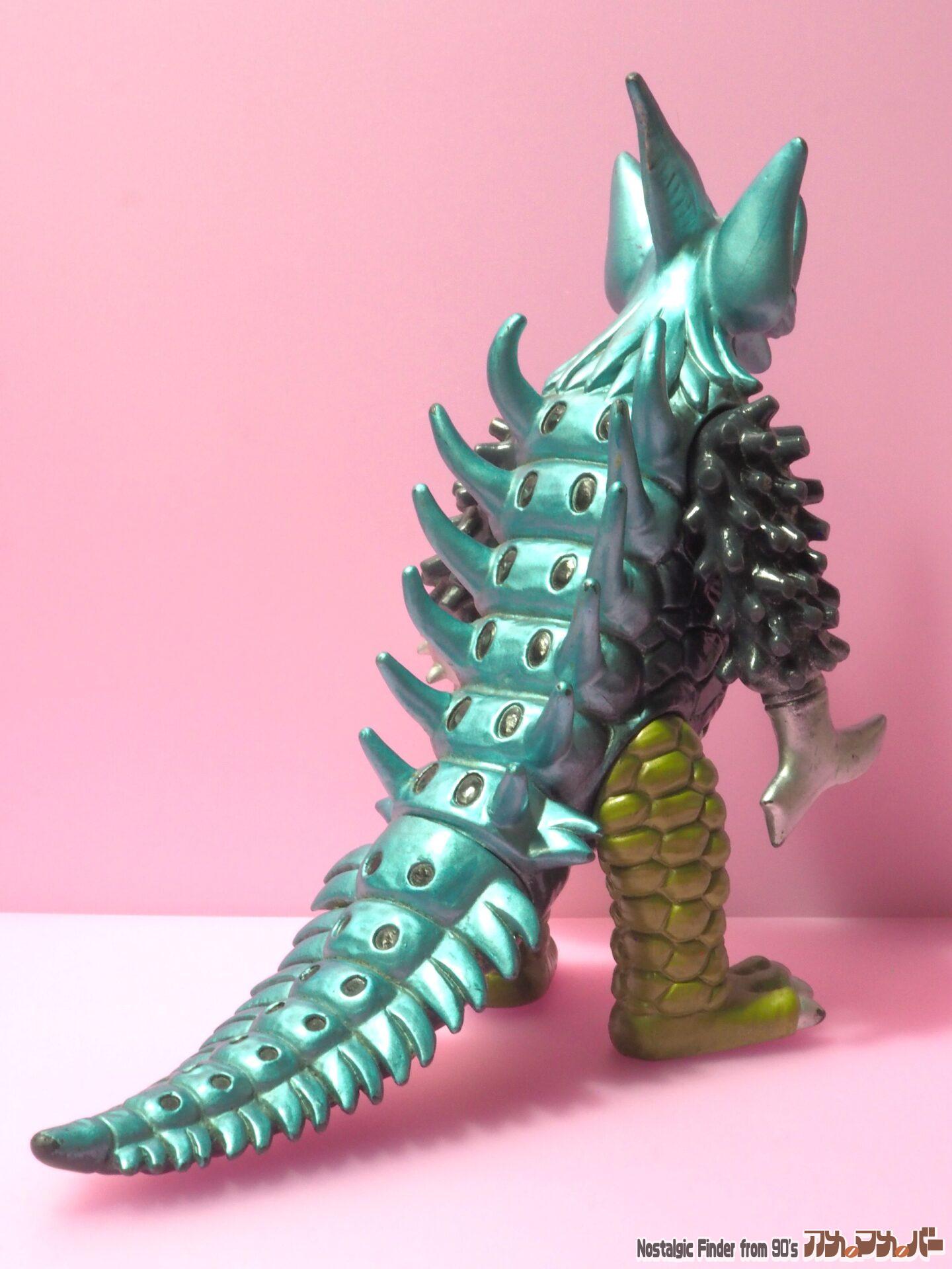 ウルトラ怪獣シリーズ 2000 13 バンダイ 1984年製 暴君怪獣 タイラント