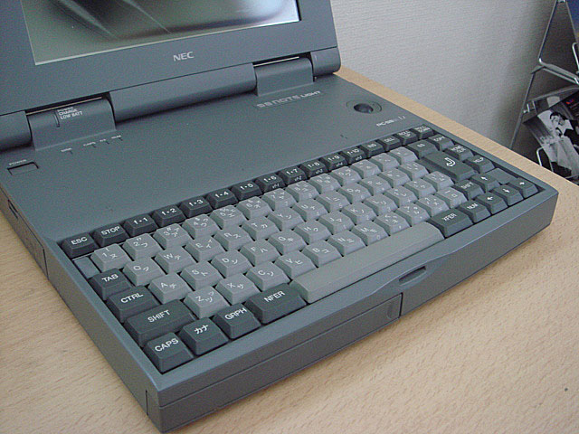 PC-9821Lt/540A(NEC) 1995年 | 古いハードに囲まれて since2011