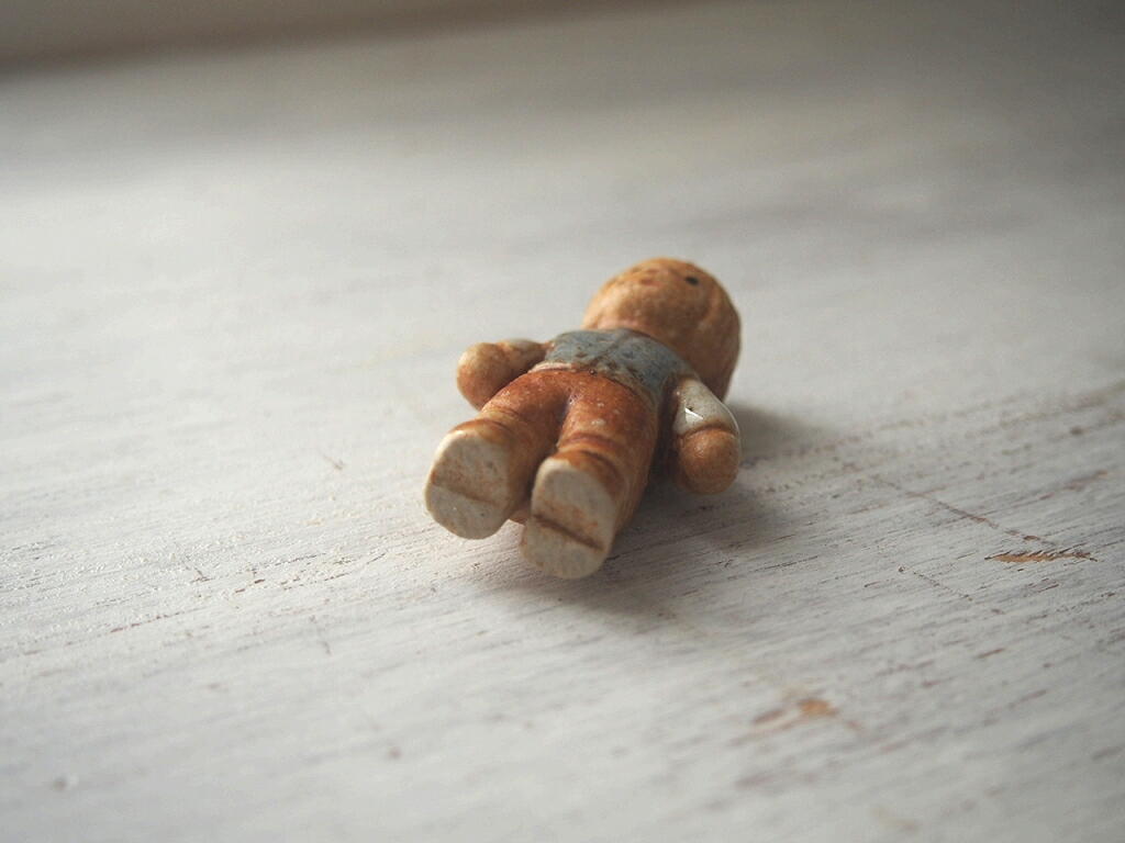 北欧ヴィンテージ Rutebo keramik 子供の置物 - a n t e n n a