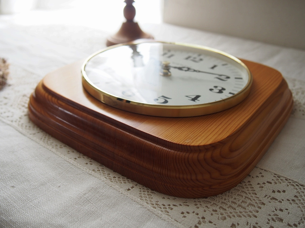 ドイツ KIENZLE 壁掛け時計｜木製×真鍮フレーム｜1960年代ヴィンテージ