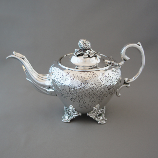 イギリス「シルバープレート製 ティーポット(1~2人用)」《アンティック