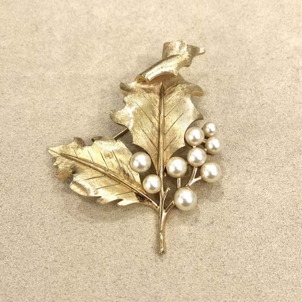 トリファリ「柊 ブローチ」《アンティックかとう》