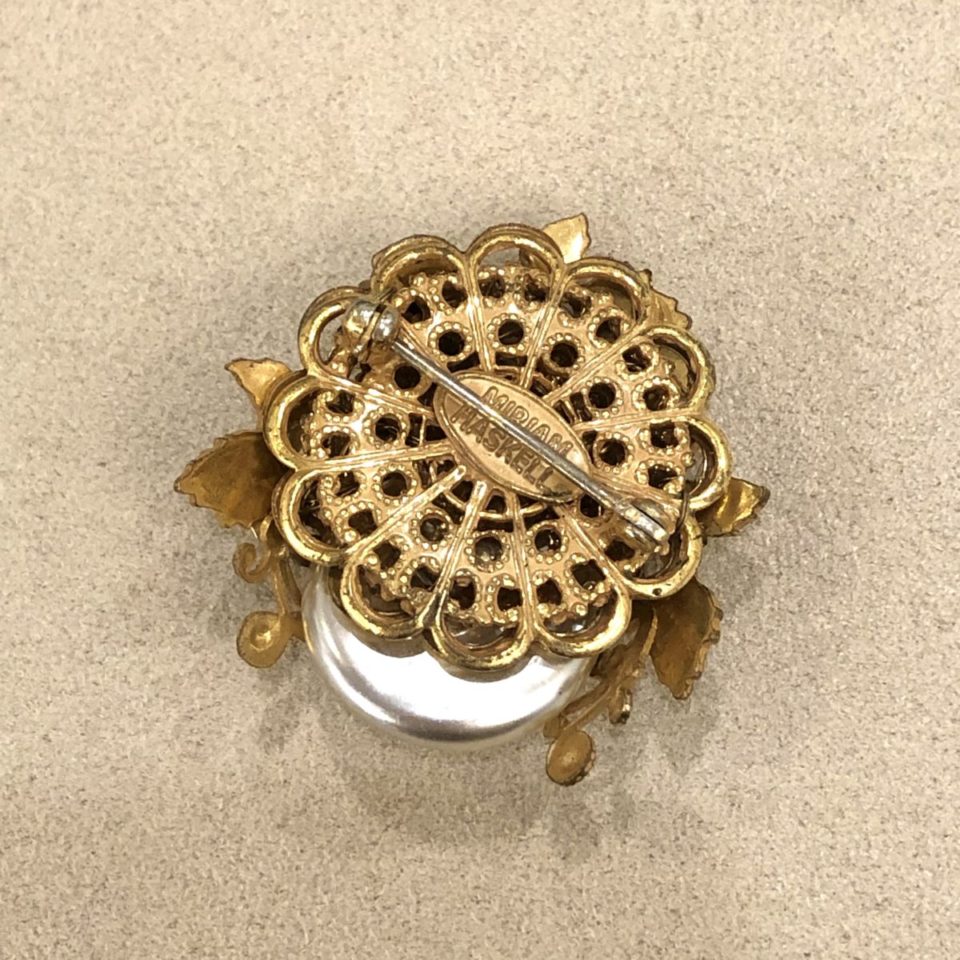 ミリアム・ハスケル「パール ブローチ」《アンティックかとう》