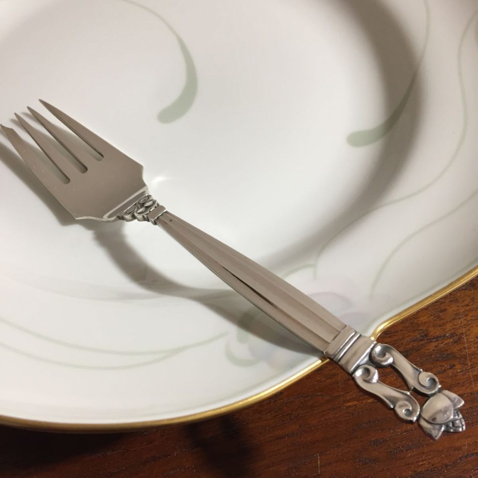 ジョージ・ジェンセン「“Acorn” サラダフォーク 長さ16.7cm