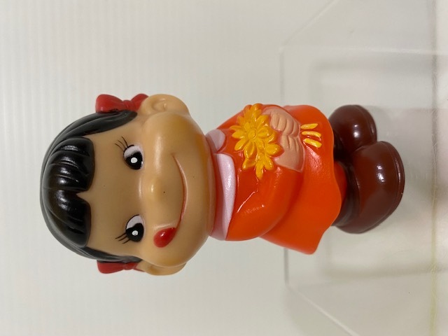 不二家☆ペコちゃん☆花持ち☆ソフビ人形☆貯金箱 9．1cm 当時物