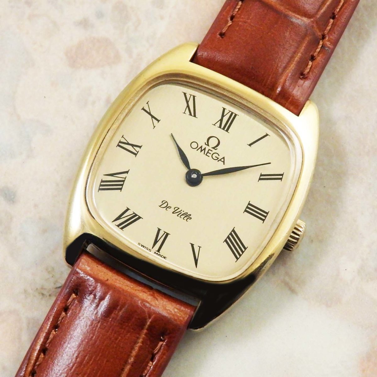 オメガ レディースウオッチ シャンパンゴールドダイアル ローマ数字