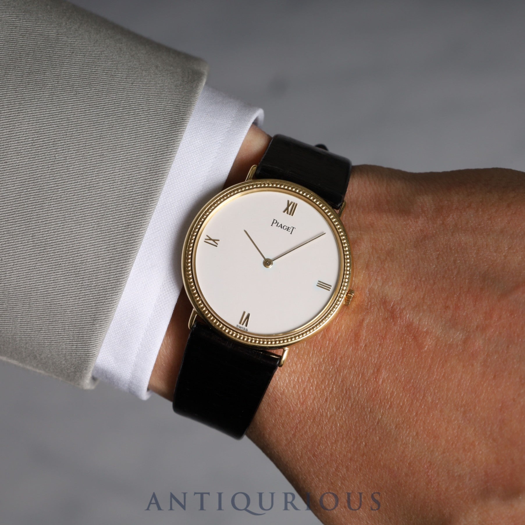 ピアジェ ラウンド 90231 手巻き Cal.9P2 750YG 革 純正尾錠（750YG