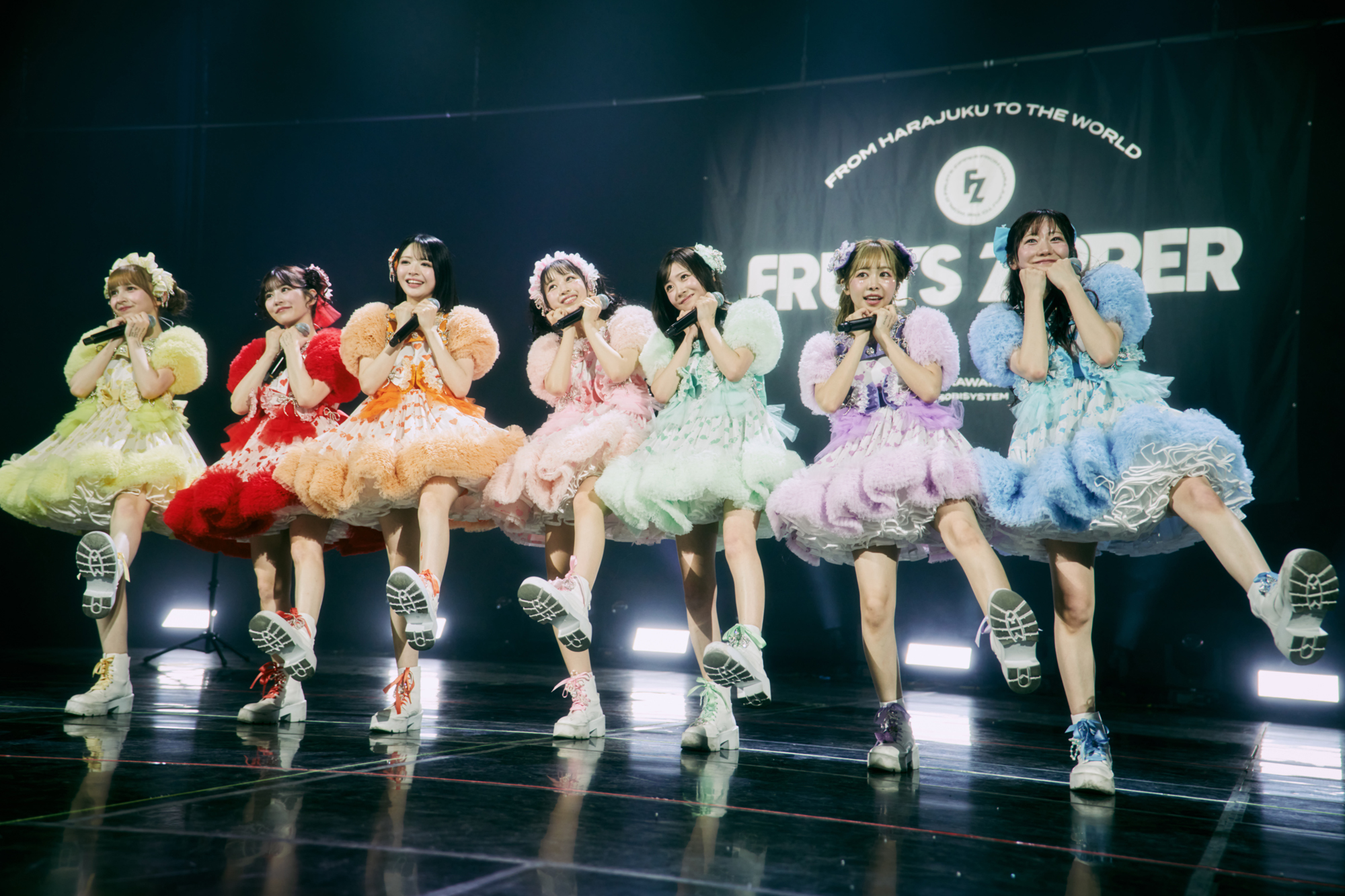 FRUITS ZIPPER、初のアジアツアー完走！ “NEW KAWAII”ステージで現地の