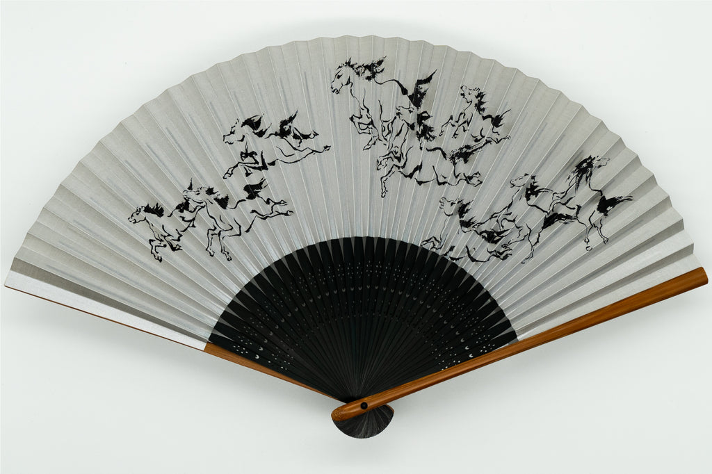 馬九行く（シルバー）– 扇専門店 万葉