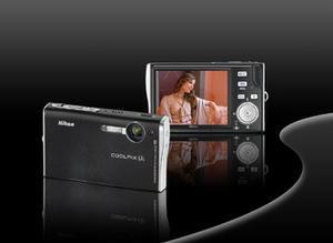 ASCII.jp：ニコン、無線LAN対応の薄型デジタルカメラ『COOLPIX S7c