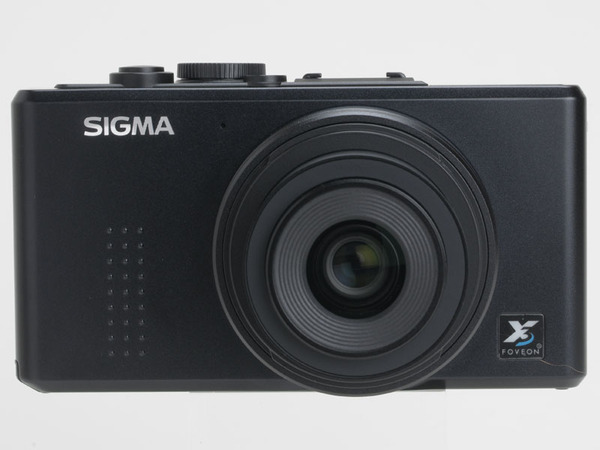 ASCII.jp：コンデジとは一味違うシグマ「DP2」 (1/5)