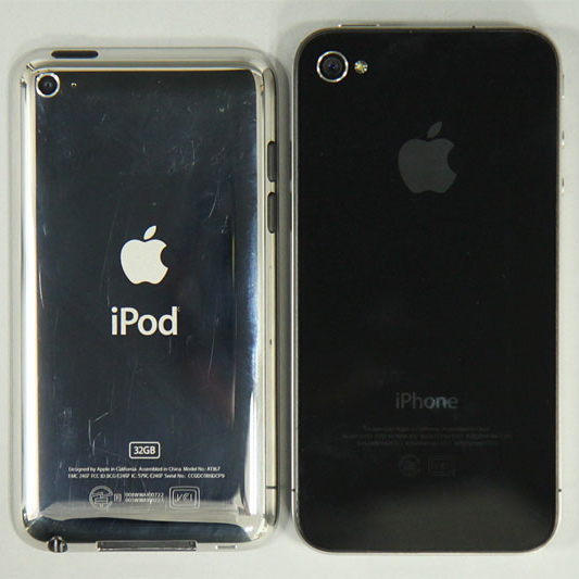 ASCII.jp：第4世代iPod touch VS iPhone 4 ハードを徹底比較！ (1/4)