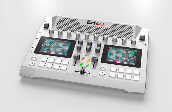 GODJ Plus誕生、世界が惚れた超小型DJ機器がスピーカー内蔵で安価に
