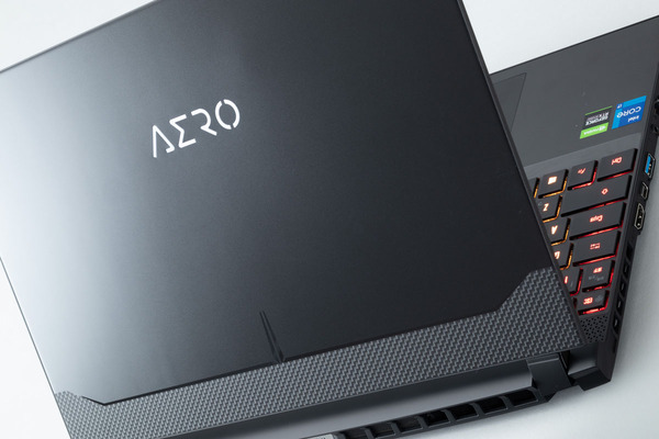 ASCII.jp：GIGABYTE「AERO 15 OLED」が圧倒的性能でクリエイティブ作業