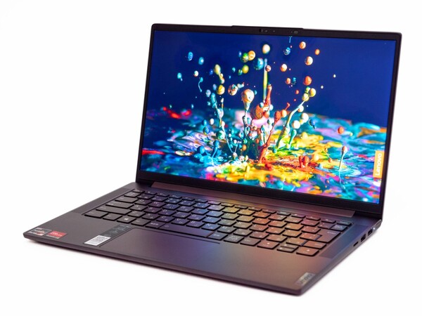 ASCII.jp：薄くてカッコよくて、しかも性能にも妥協したくない1台が