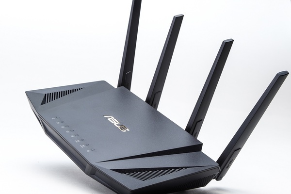 ASCII.jp：2万円切りのWi-Fi 6ルーター「RT-AX3000」、最大速度