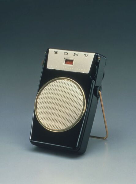 かっこよすぎるソニー初期製品 新しいってこういうことね - 週刊アスキー