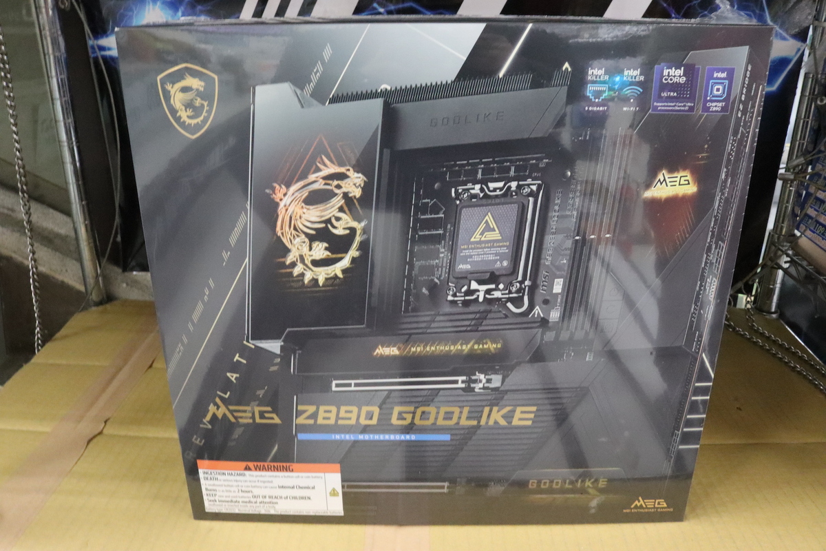 これ買える人うらやましい…… 問答無用の超絶ハイエンドマザーボード