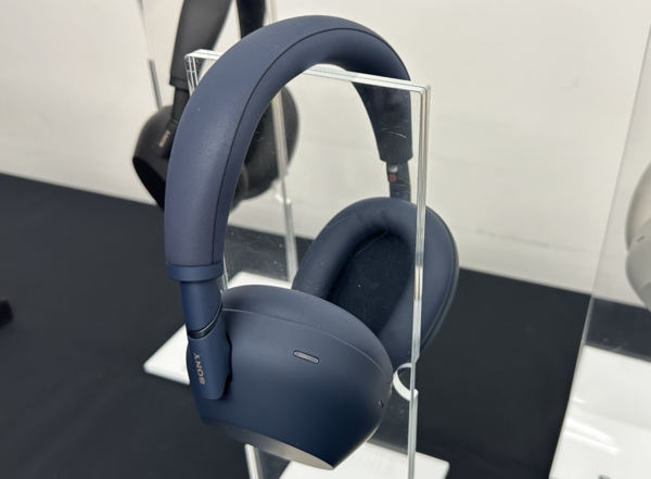 ASCII.jp：ソニーWH-1000XM6に新色「ミッドナイトブルー」 落ち着いた