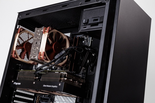 ASCII.jp：「静音とは何か」を真剣に考え抜いたゲーミングPC、265Kも