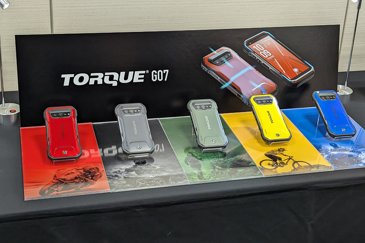 泥水に浸かっても大丈夫ってマジ!? 新型「TORQUE」がさらに超頑丈に