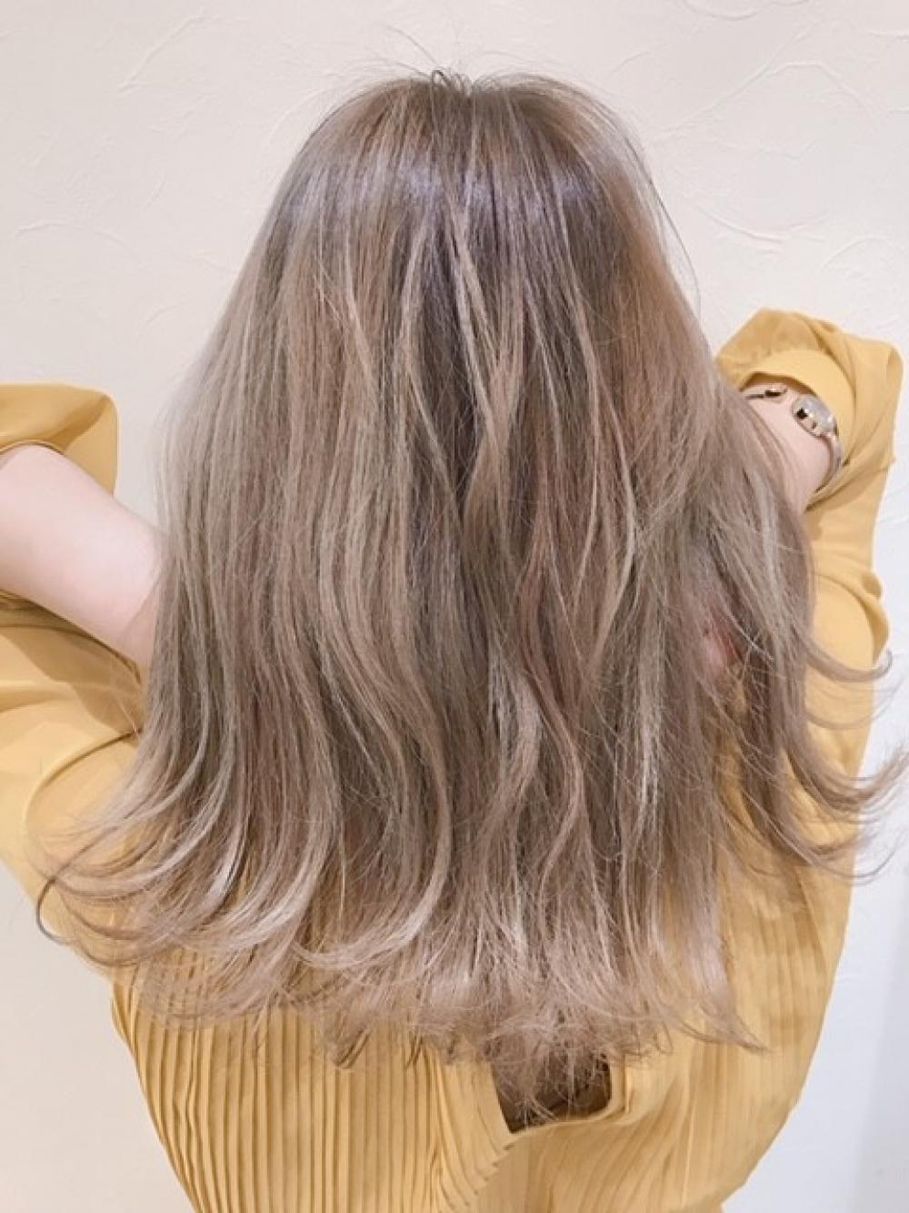 イルミナカラー(ブリーチ＋サファリ)｜ヘアカタログ ｜ヘアサロン