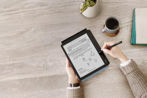 楽天、新型電子書籍リーダー「Kobo Elipsa」予約開始。専用スタイラス