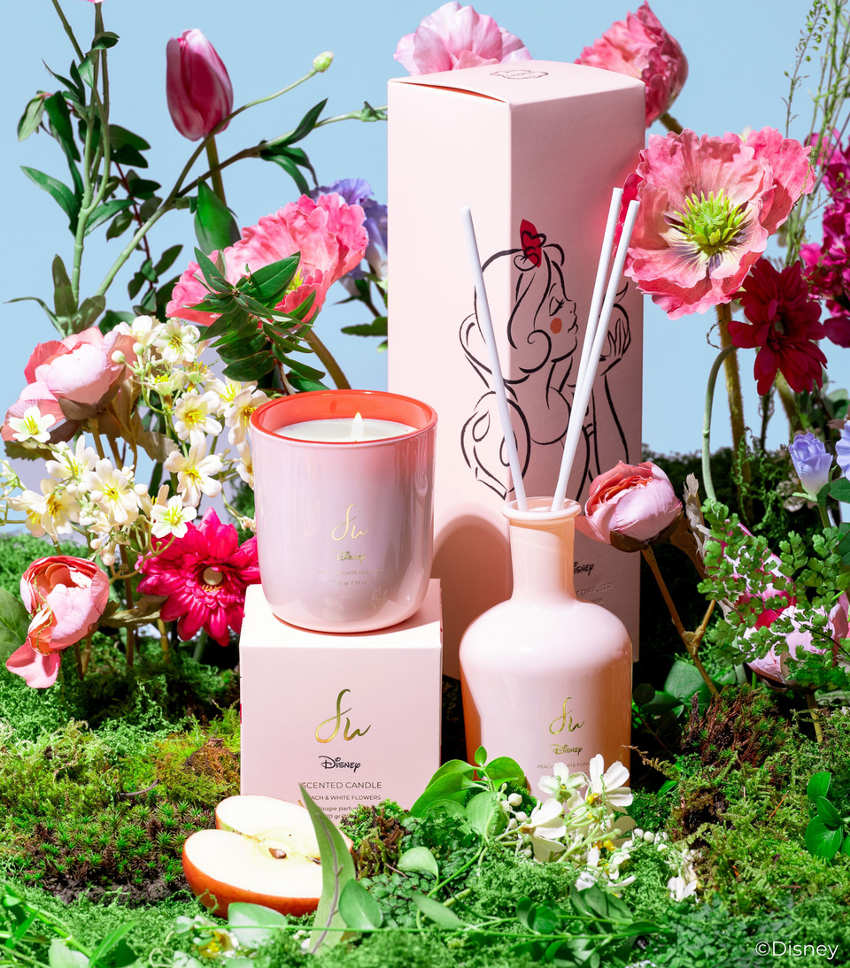 白雪姫をイメージ。Laline「スノーホワイトコレクション」で透き通る