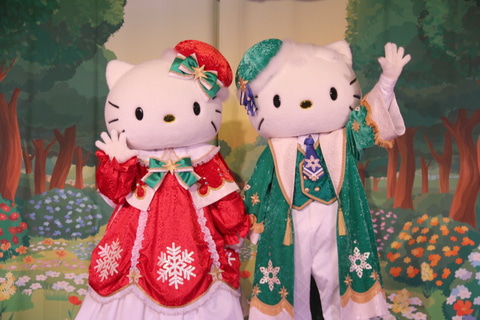 サンリオピューロランド、キティとダニエルのクリスマスイベント用衣装