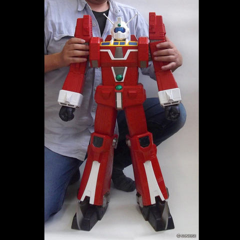 1/144の「イデオン」ジャンボソフビフィギュア登場！ 全高約73cm、重量