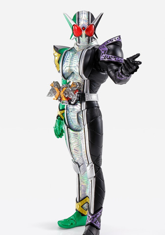 究極の姿「仮面ライダーW サイクロンジョーカーエクストリーム」が