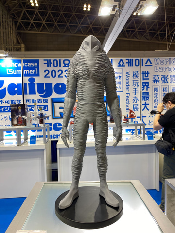 海洋堂、「シン・ウルトラマン」よりザラブのソフビフィギュア原型見本