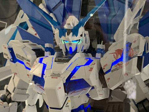 特別企画】【ガンダムベース撮り下ろし】「PG 1/60 ユニコーンガンダム