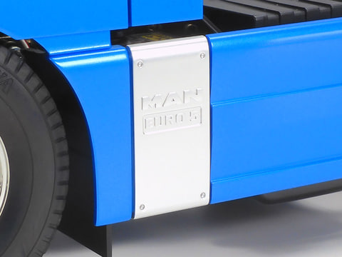 タミヤ、RCのトレーラーヘッド「1/14RC MAN TGX 26.540 6x4 XLX」本日