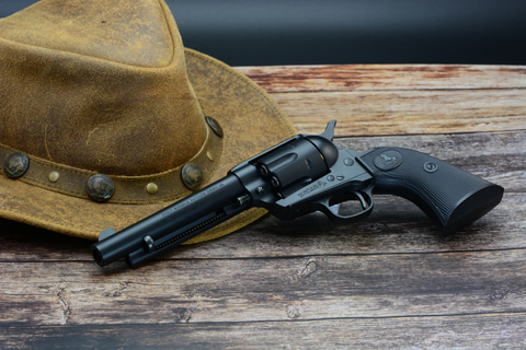 レビュー】「SAA.45 アーティラリー 5-1/2インチ ブラック」レビュー