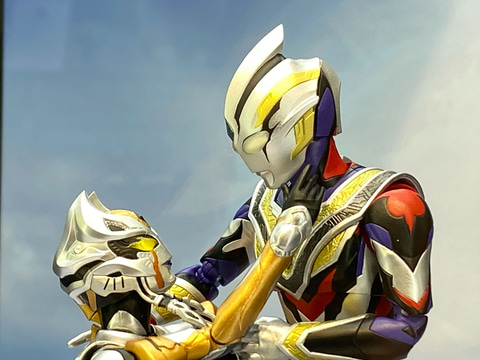 SHF15】カルミラを支えるトリガートゥルースの姿。「S.H.Figuarts