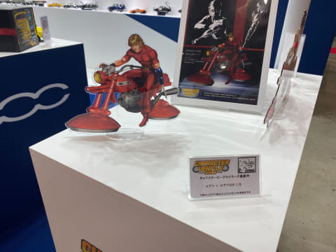 スペースコブラ」のコブラとエアバイクがエスワンフォーからフィギュア