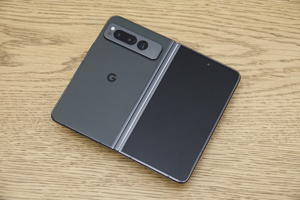 ドコモ、「Pixel Fold」発売を31日→27日に前倒し - ケータイ Watch