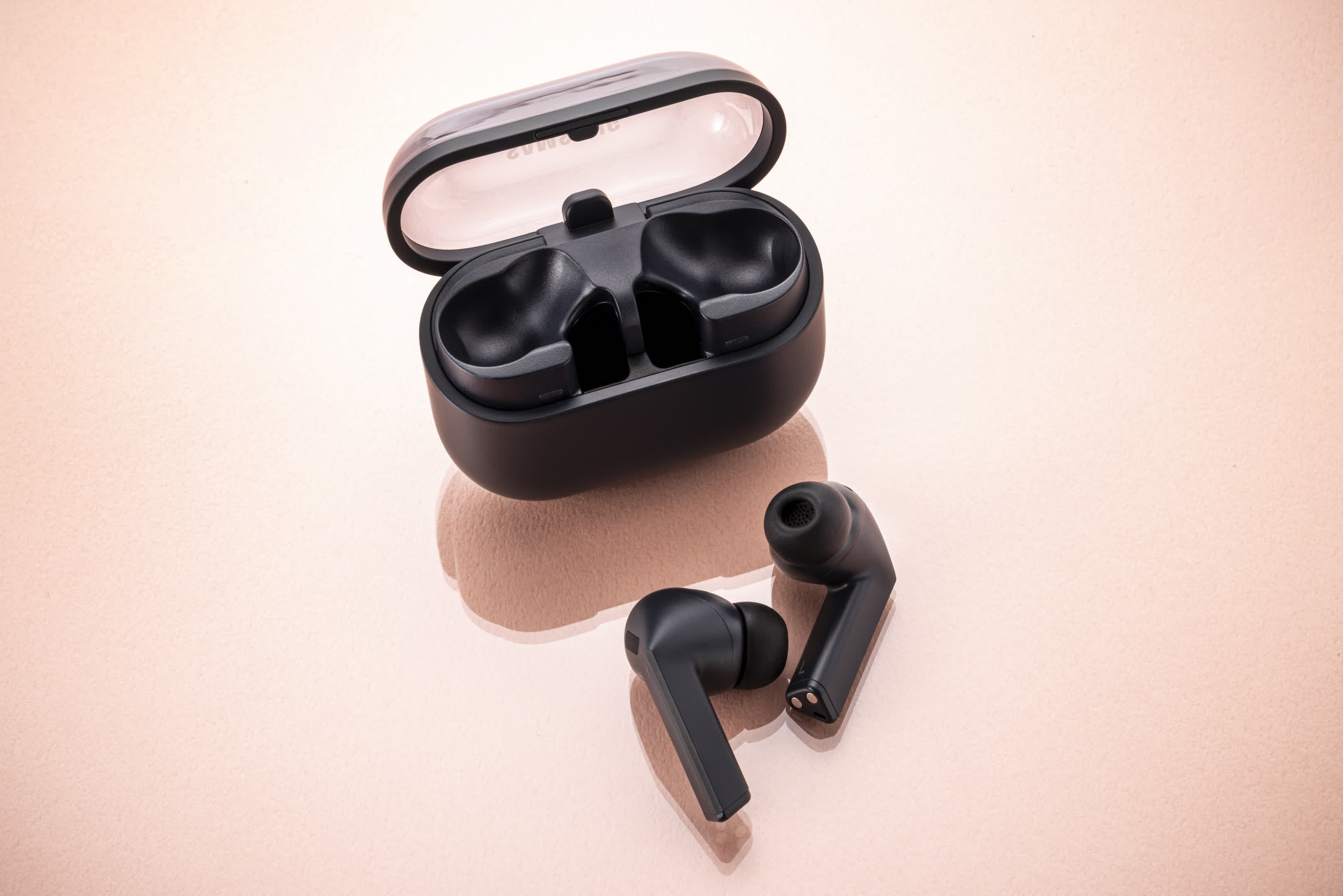 サムスン、2.2万円の「Galaxy Buds3 FE」9月19日発売 AI機能も使える