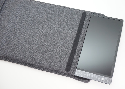 やじうまミニレビュー】一歩抜きん出たモバイルディスプレイ。マウント