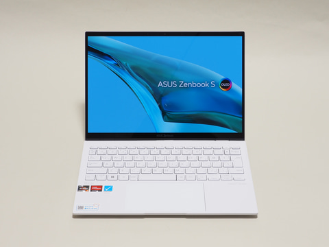 Hothotレビュー】OLED/Ryzen 6000搭載で軽量・薄型・高性能。「Zenbook