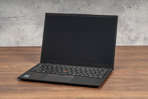 ビジネスパーソンに人気のモバイルノート、レノボ「ThinkPad X1 Nano