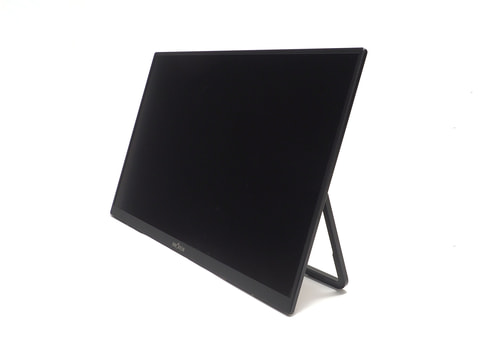 特集】“23.8型モバイルモニター”ははたしてモバイルモニターとして成立