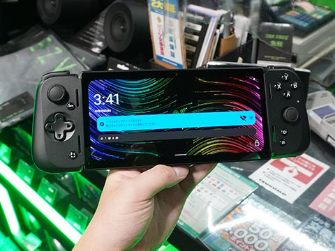 RazerのAndroidゲーム機「Razer Edge」が27日発売、実機展示スタート