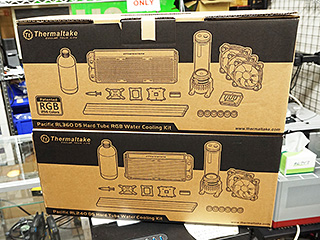 ハードチューブがセットになった本格水冷キットがThermaltakeから