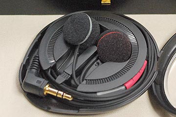 藤本健のDigital Audio Laboratory】イヤフォンみたいなマイクで