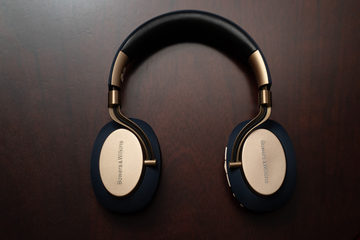 レビュー】実は貴重な“大人向けBluetoothヘッドフォン”、B&W「PX」を