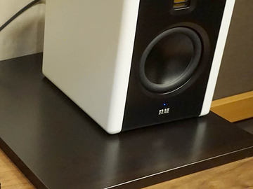 レビュー】ELACから注目のDACアンプ内蔵スピーカー。50kHzカバーのJET