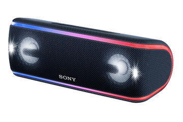 光って叩けるソニー重低音スピーカー「EXTRA BASS」。海でも使える迫力